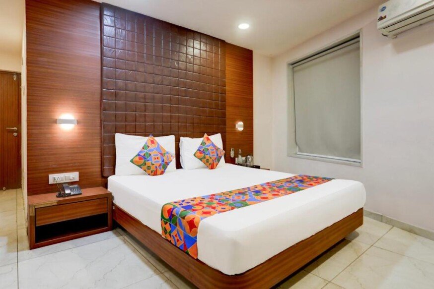 FabHotel Prime Simran room