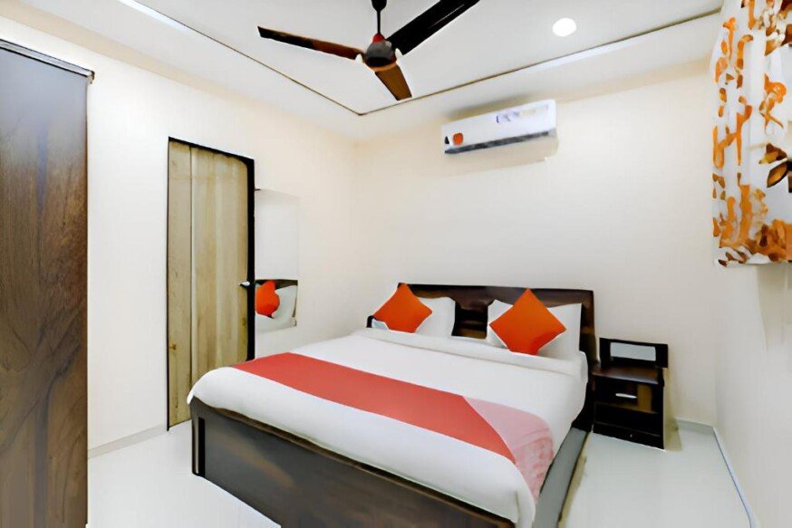 Hotel Blue Leaf bedroom