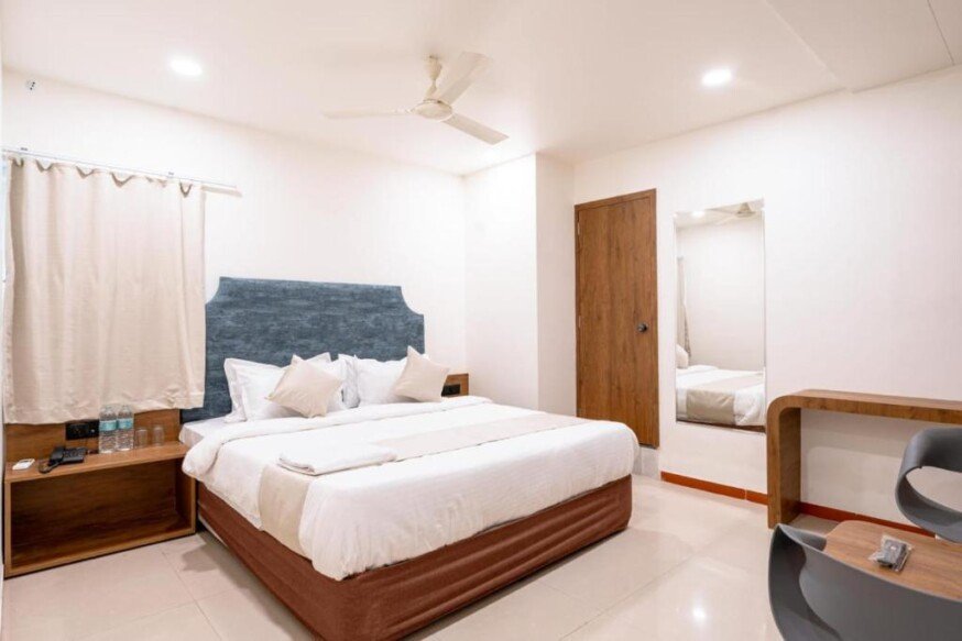 Hotel Silver Tree rajkot near airport
