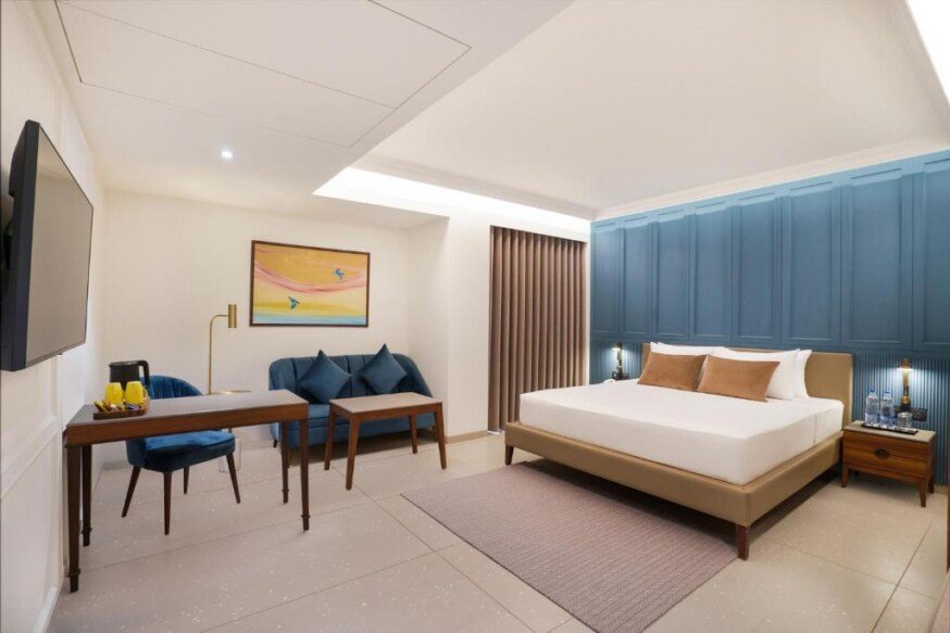 Lemon Tree Hotel bedroom, Rajkot