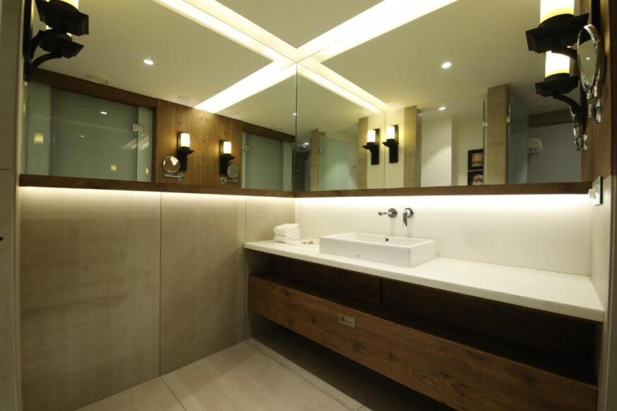 bathroom Sayaji Rajkot