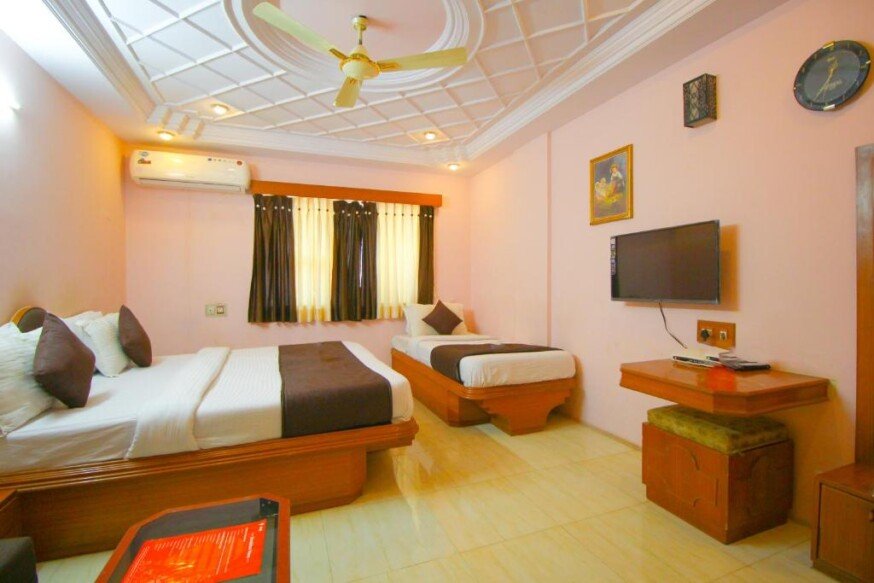 bedroom Hotel Upasana
