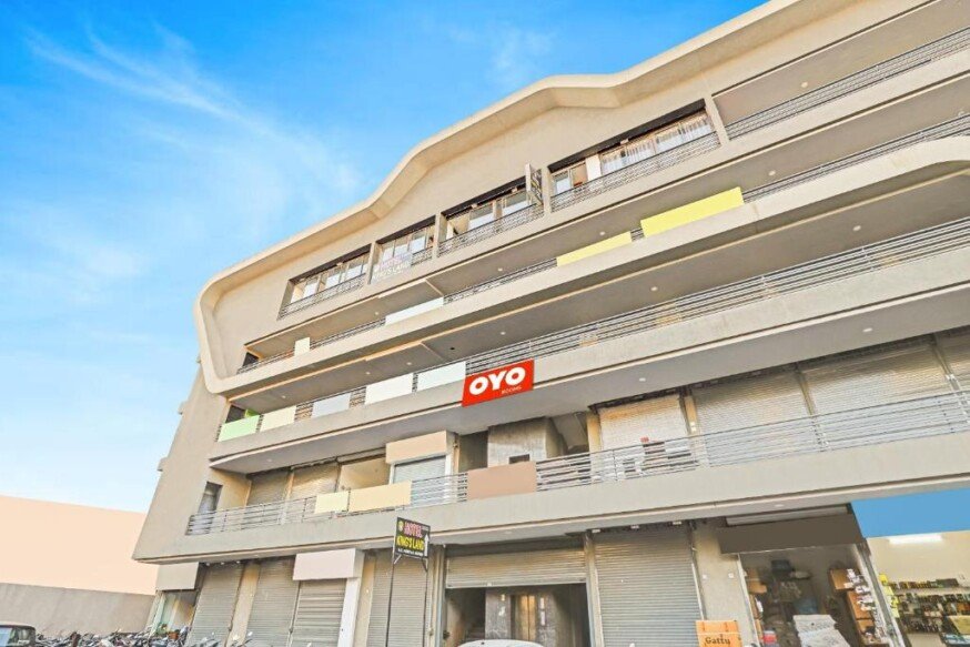 oyo Hotel King'S Land near rajkot airport