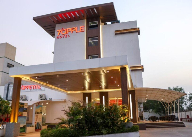 7 Apple Hotel Vadodara near airport